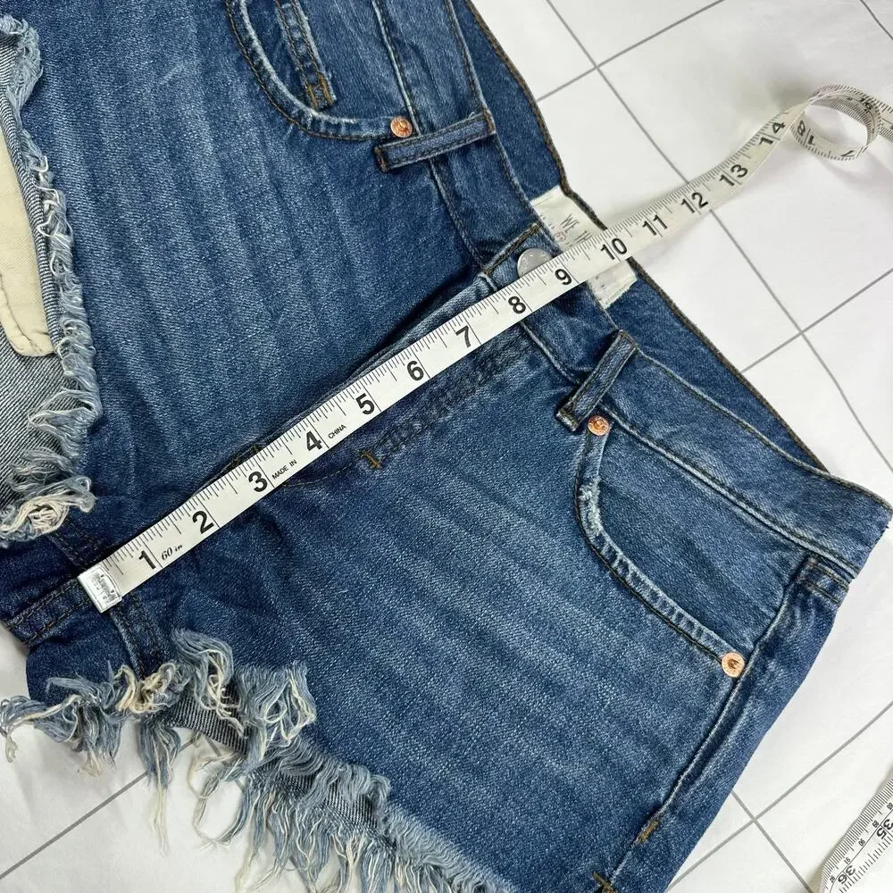 We the Free Denim Shorts Women 26 Blue Medium Wash Distressed Cut Off Button Fly - Picture 8 of 10